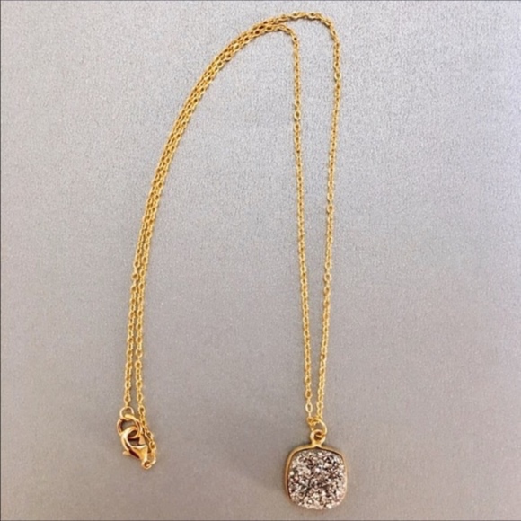 HJ Designs Jewelry - Stylish Platinum Druzy Gold Necklace